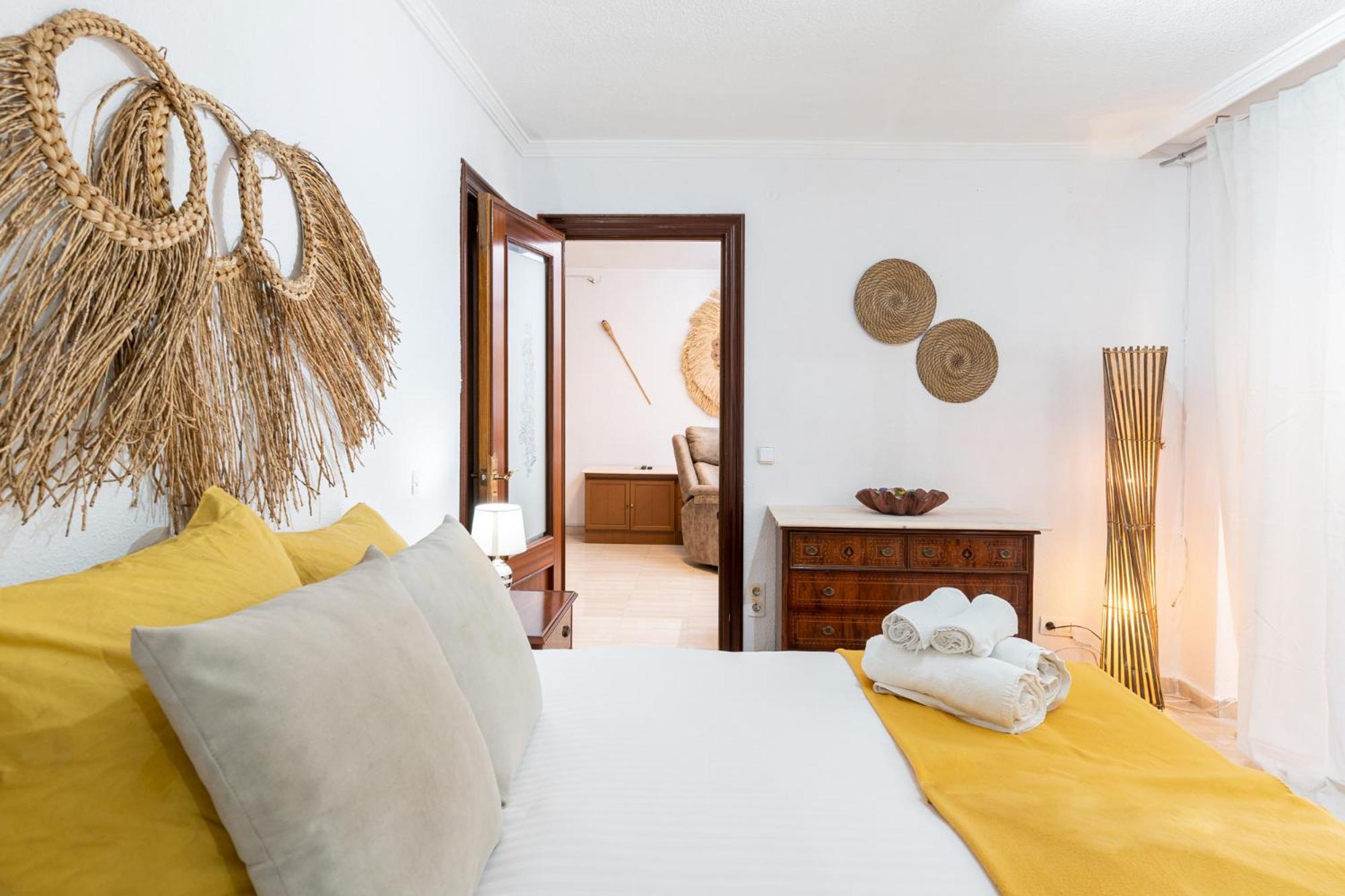 Blonzu Tailandia Apartment Торемолинос Екстериор снимка